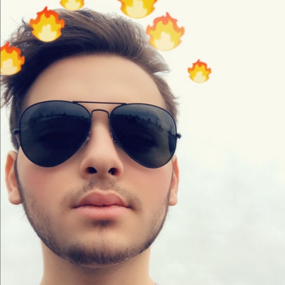 Meet your Posher, Kevin - Picture 1 of 1